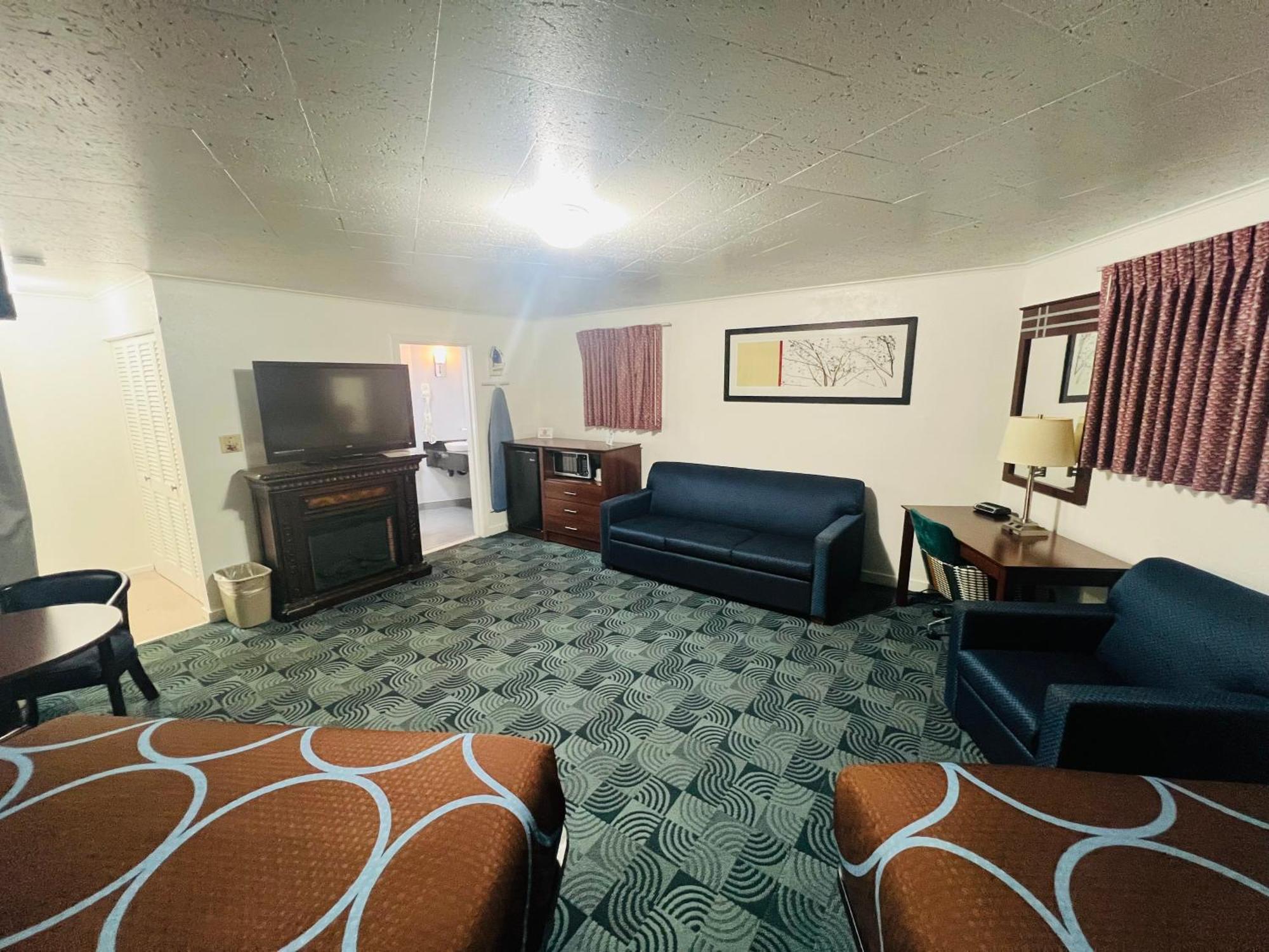 Berkshire Inn Pittsfield Bagian luar foto
